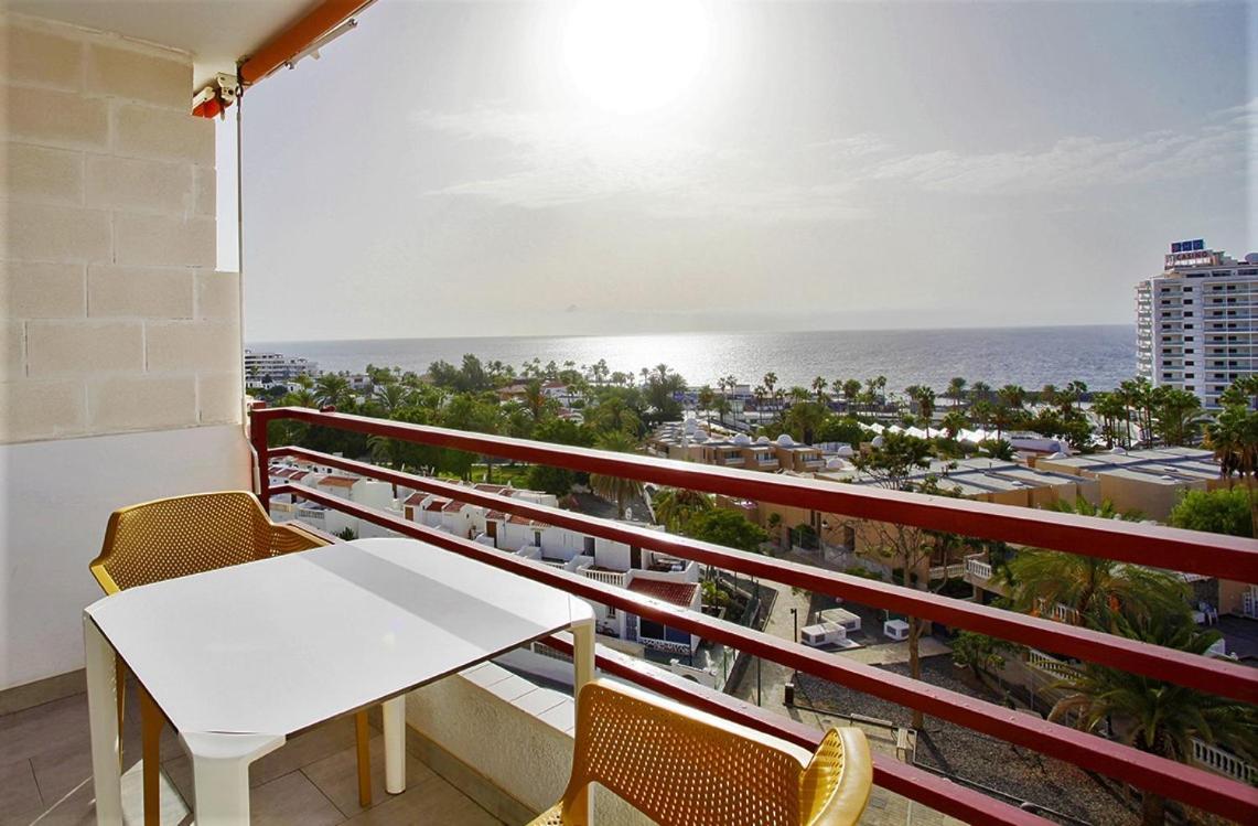 Roberta Apartment Playa De Las Americas Экстерьер фото